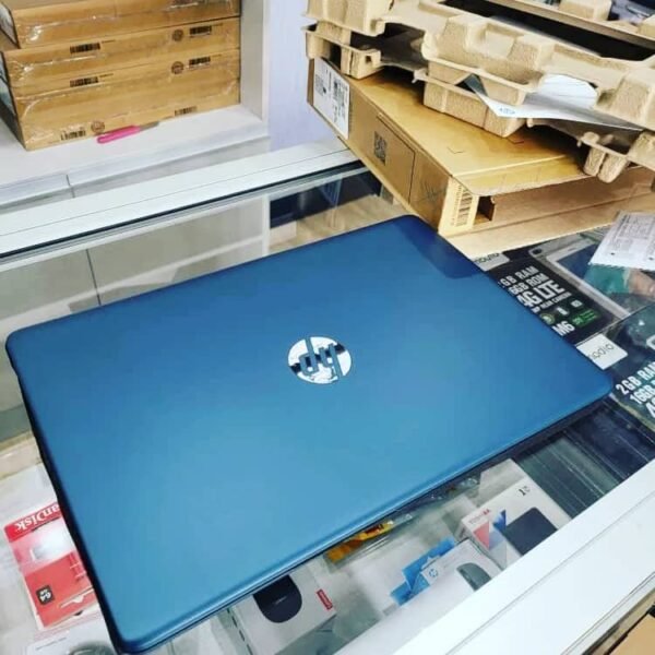 HP Processor Intel (R) Celeron (R) N4500,(2), unitate SSD 256GB Laptop - Image 2